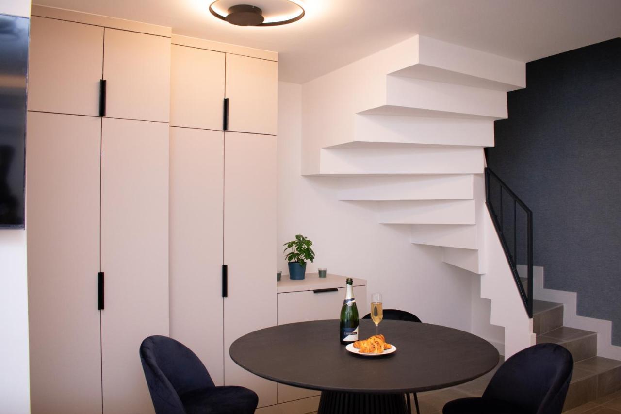 Luxury Cozy 2 Bdr Downtown Apt.5 דירה